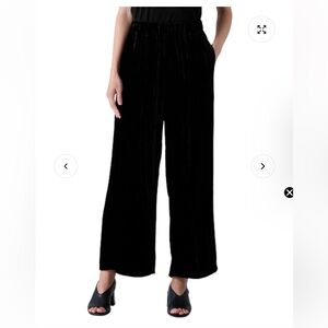 Eileen Fisher Crushed Velvet Cropped Pull On Black Wide Leg Pants